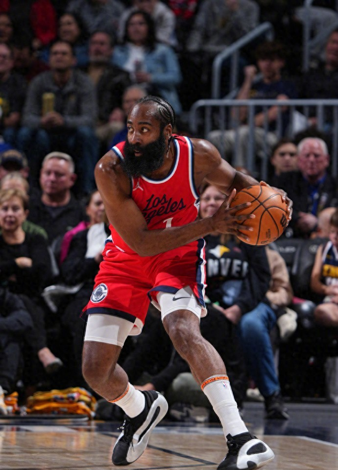 安卓版国王杯今夜再迎强敌；波特兰开拓者官宣签约；主帅态度：压力陡增；细节决定成败的简单介绍