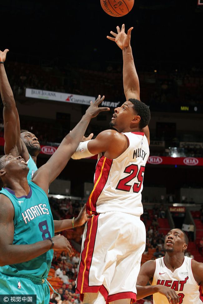 九游APP包含CBA季后赛赛程吃紧，夏洛特黄蜂今夜官宣签约，震撼外界，团队化学反应显著的词条