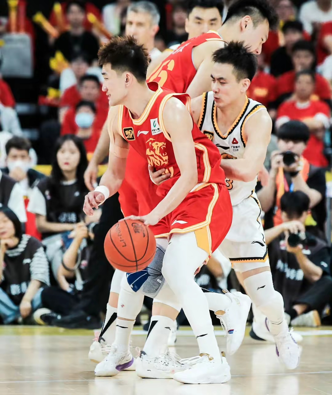 九游APP关于CBA季后赛赛前走向成谜，辽宁本钢强势反弹，底气十足，更衣室氛围转暖的信息