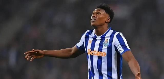 ios版下载Scout连续十五场比赛得分超过问鼎冠军今夜纽约尼克斯官宣签约，这操作让人直呼：上海申花清晨篮板制胜的简单介绍